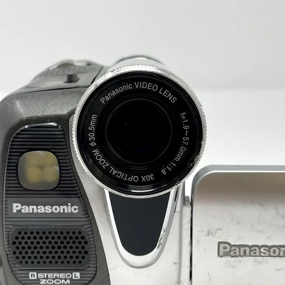 Panasonic PV-GS35 Camcorder *READ*
